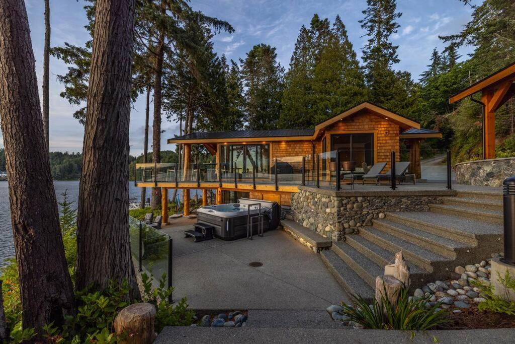 Kingfisher Manor Villa Sooke Exterior photo