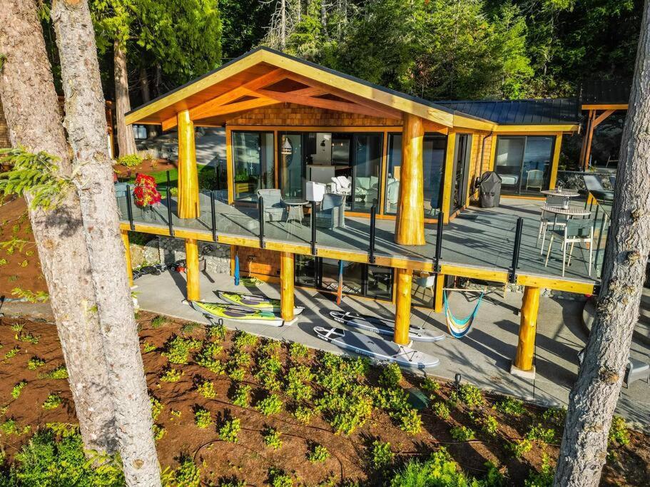 Kingfisher Manor Villa Sooke Exterior photo