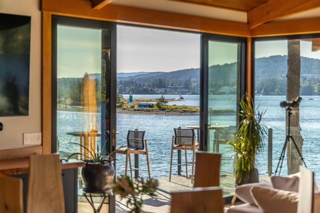 Kingfisher Manor Villa Sooke Exterior photo