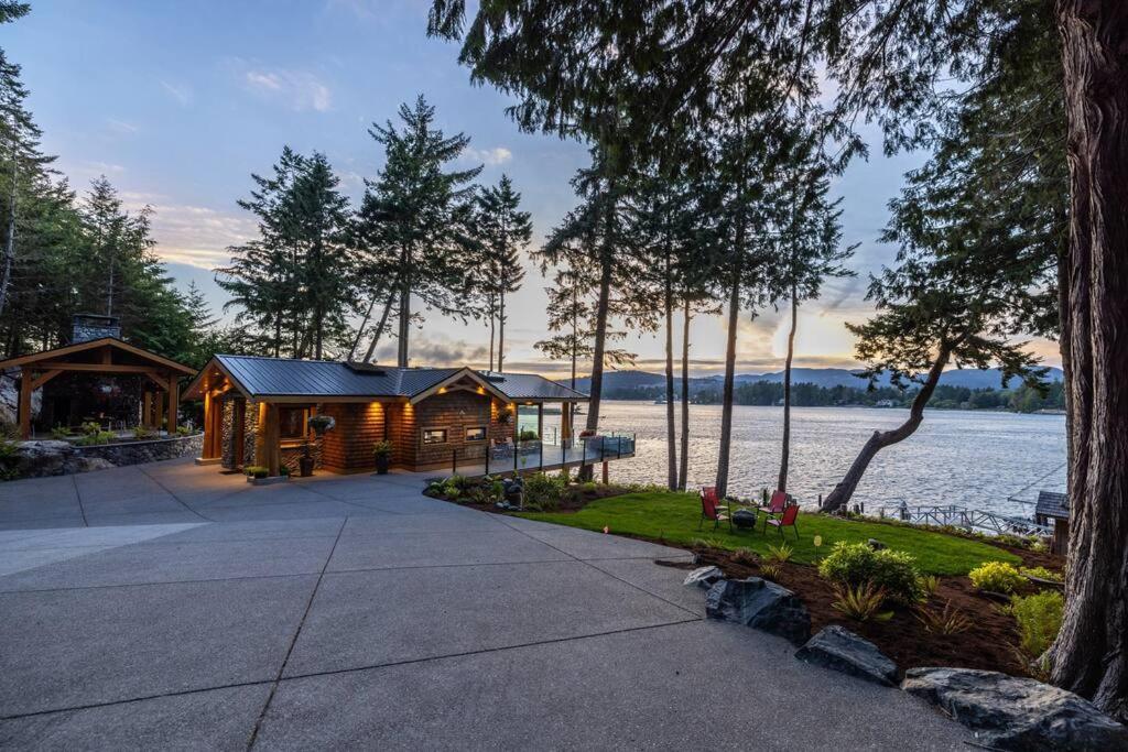 Kingfisher Manor Villa Sooke Exterior photo